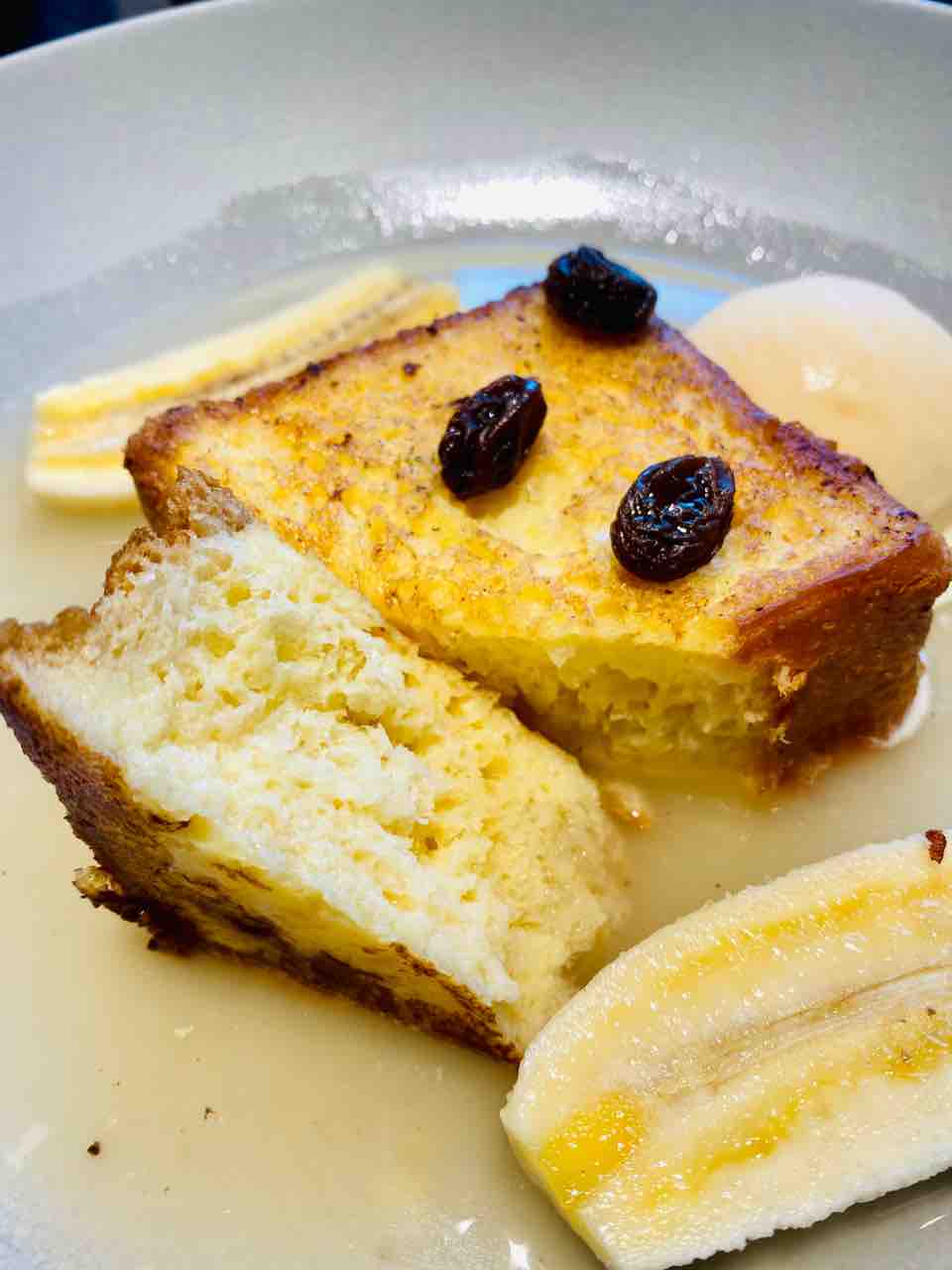 キンプトン新宿東京 ブリオッシュフレンチトースト バナナ ラム レーズン 味噌 バニラアイスクリーム フレンチトースト研究会