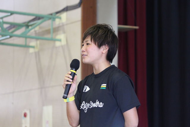 日本代表 なでしこジャパン 高良亮子選手来校 宮古島市立 東小学校 ブログ 日本代表 なでしこジャパン 高良亮子選手来校 宮古島市立 東小学校 ブログ