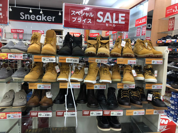閉店情報】完全閉店セールは後腐れなく大放出してくれるね