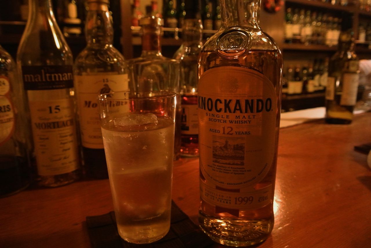 新橋バー Moonshine ムーンシャイン 東京バー探検記 銀座 渋谷 新宿 恵比寿 大井町等のバー巡り 新橋バー Moonshine ムーンシャイン 東京バー探検記 銀座 渋谷 新宿 恵比寿 大井町等のバー巡り