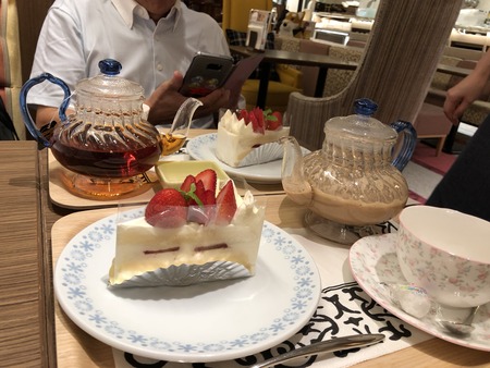 6C5E06E4-A651-4DC3-893C-80E438CCD750