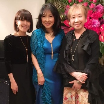 4E34EBB9-872F-4838-84EA-50B9A8A07167