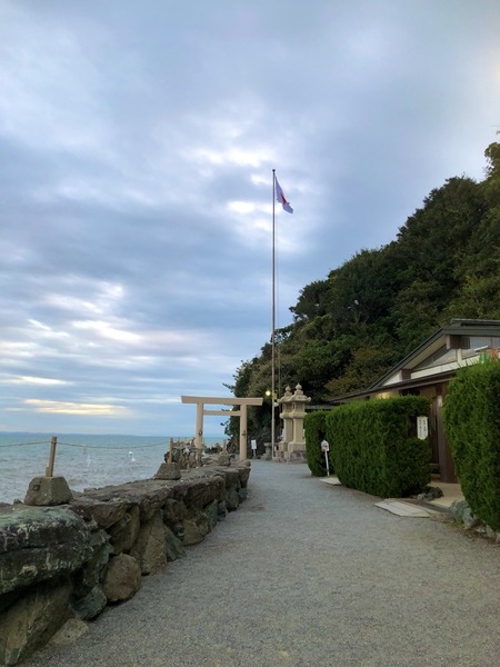 3334D8EF-760B-4B4F-B5C0-ABC1561E460E