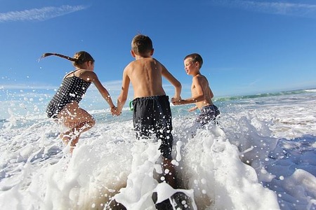 kids in ocean