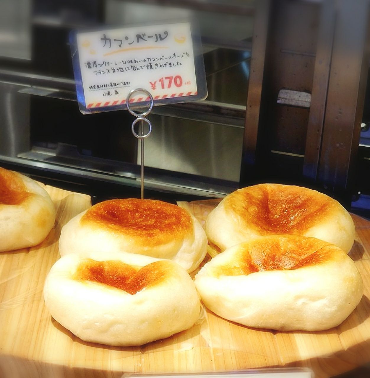 ハートブレットアンティーク神戸イオン南 モーニングパン食べ放題も くまこのへや