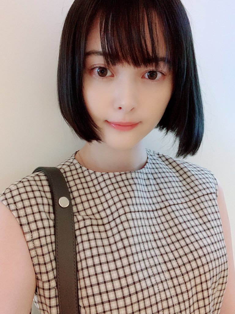 玉城ティナが可愛い 話題の 猫 完コピショットに太ってた過去の面影あり チーター速報トレンド情報 玉城ティナが可愛い 話題の 猫 完コピショットに太ってた過去の面影あり チーター速報トレンド情報