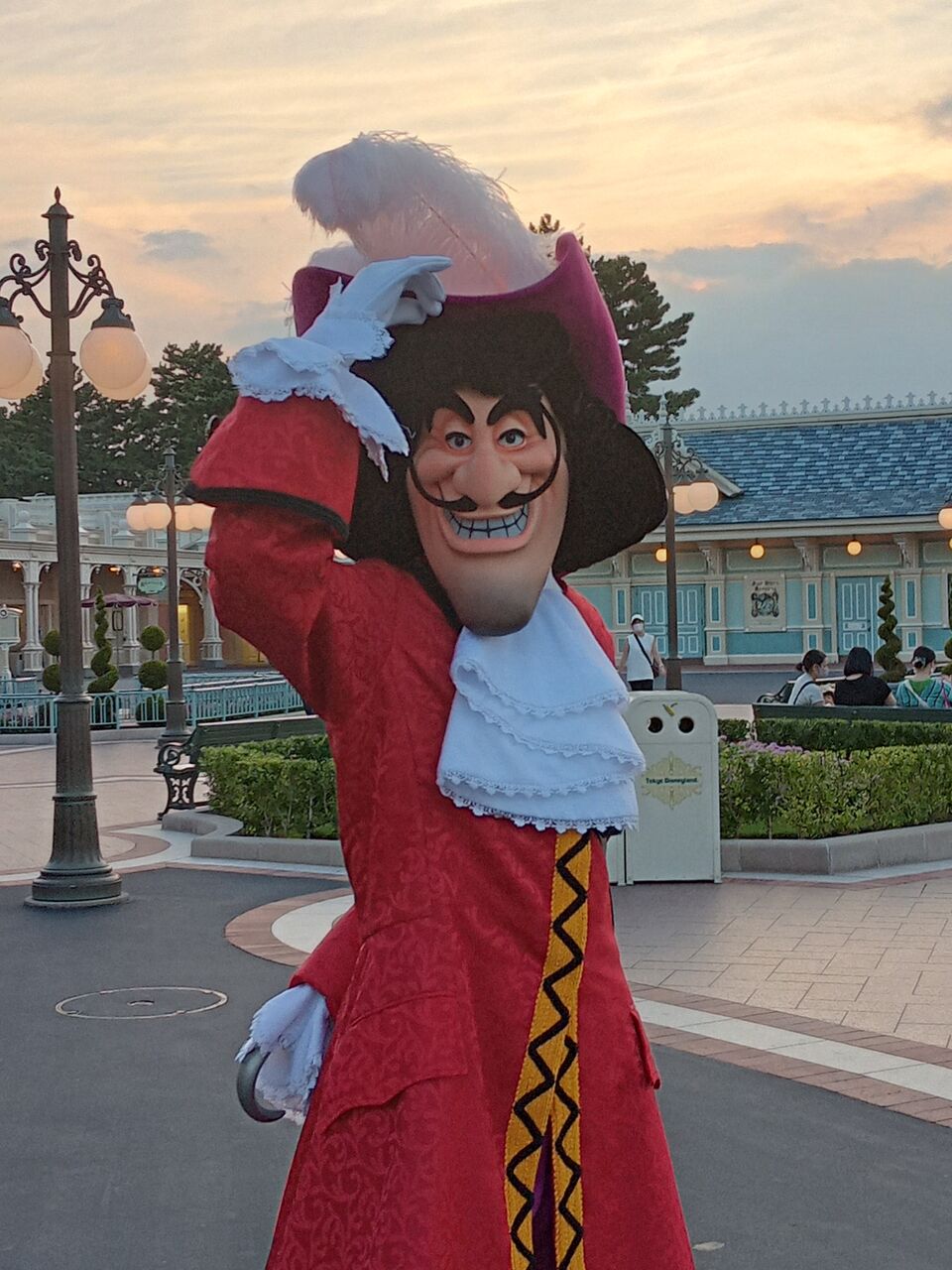 ハロウィンとガイドツアーを楽しむディズニーランド ダイジェスト アラフィフ主婦のディズニー年パス日記