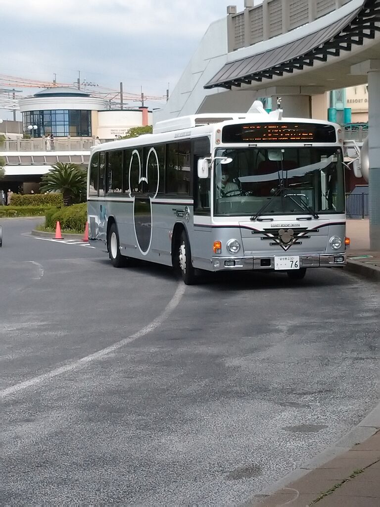 舞浜駅からはミッキークルーザーで 舞浜ホテルfrキャッスルルームで美味しく楽しむ1泊2日その2 アラフィフ主婦のディズニー年パス日記 舞浜駅からはミッキークルーザーで 舞浜ホテルfrキャッスルルームで美味しく楽しむ1泊2日その2 アラフィフ主婦のディズニー年パス日記