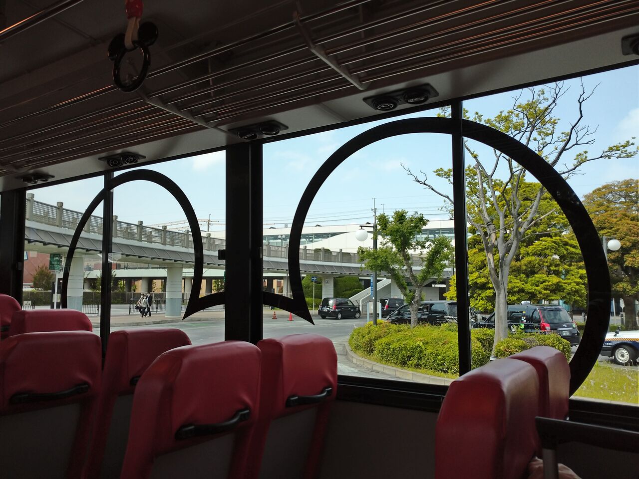 舞浜駅からはミッキークルーザーで 舞浜ホテルfrキャッスルルームで美味しく楽しむ１泊２日その2 アラフィフ主婦のディズニー年パス日記