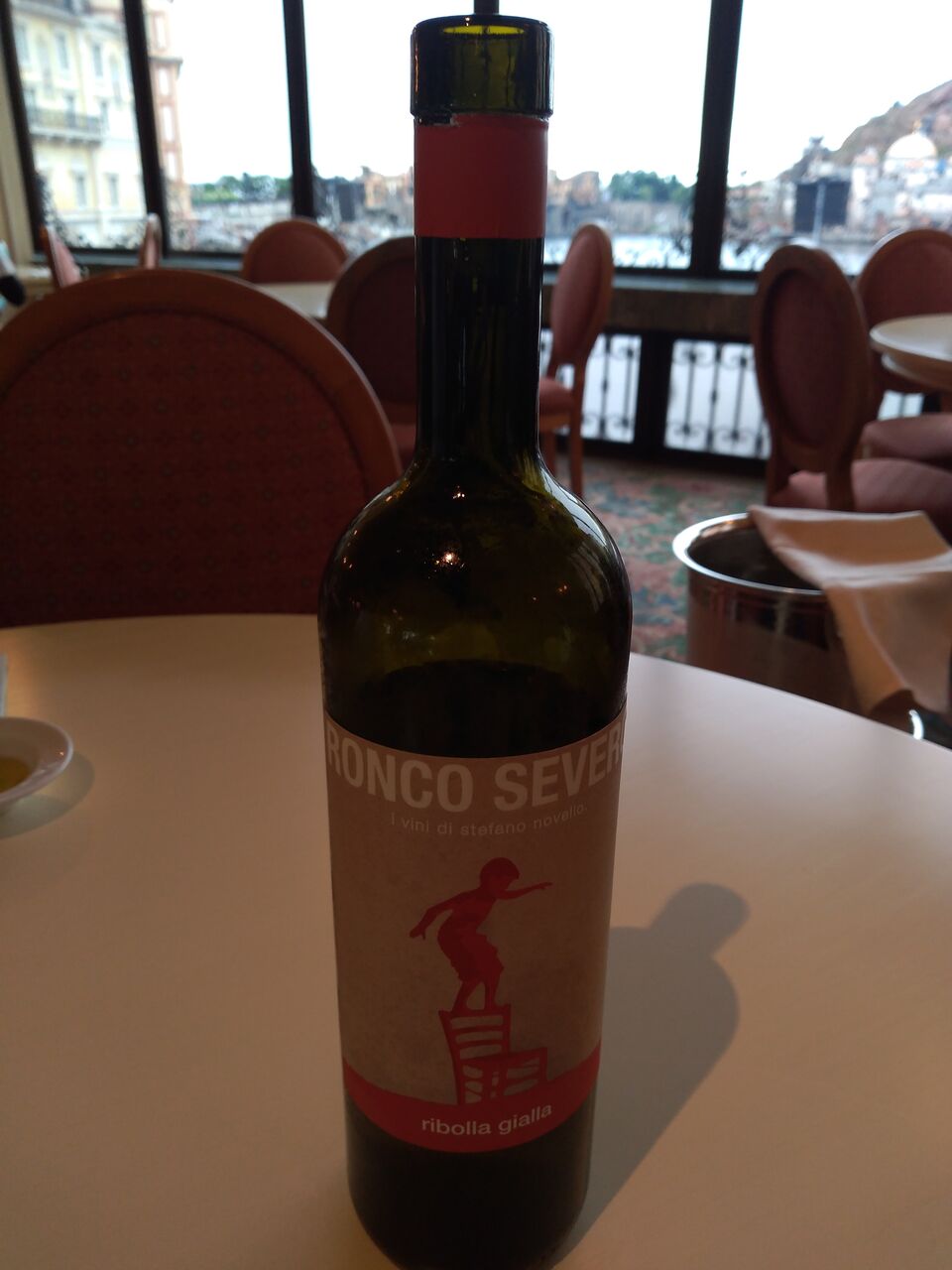 ベッラヴィスタラウンジでオレンジワインと楽しむハロウィンランチ 舞浜ユーラシアにお泊まりその１ アラフィフ主婦のディズニー年パス日記