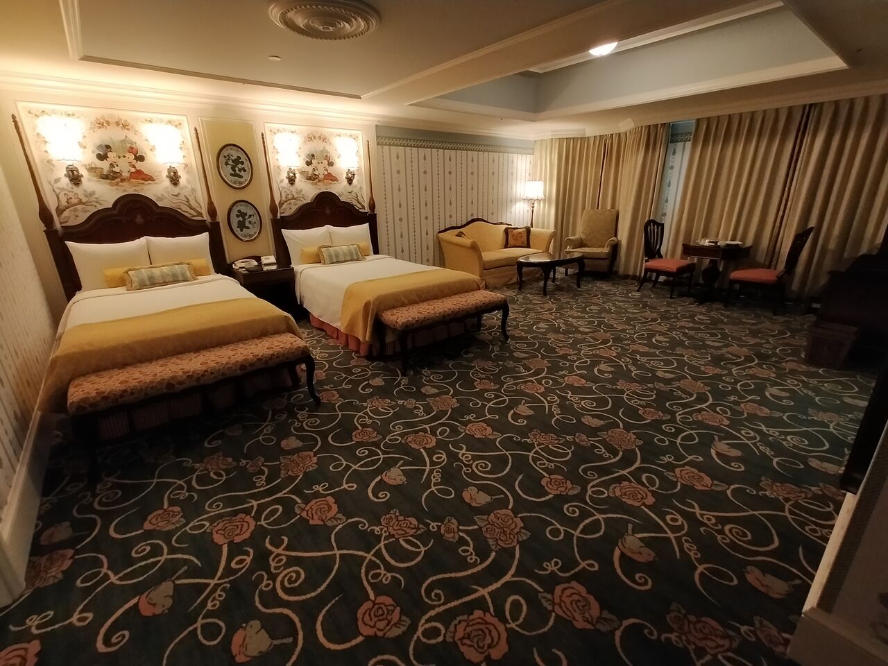 元ファミリールームが改装されたお部屋です ディズニーランドホテル 7月平日ホテルホッパーする三連泊その27 アラフィフ主婦のディズニー年パス日記