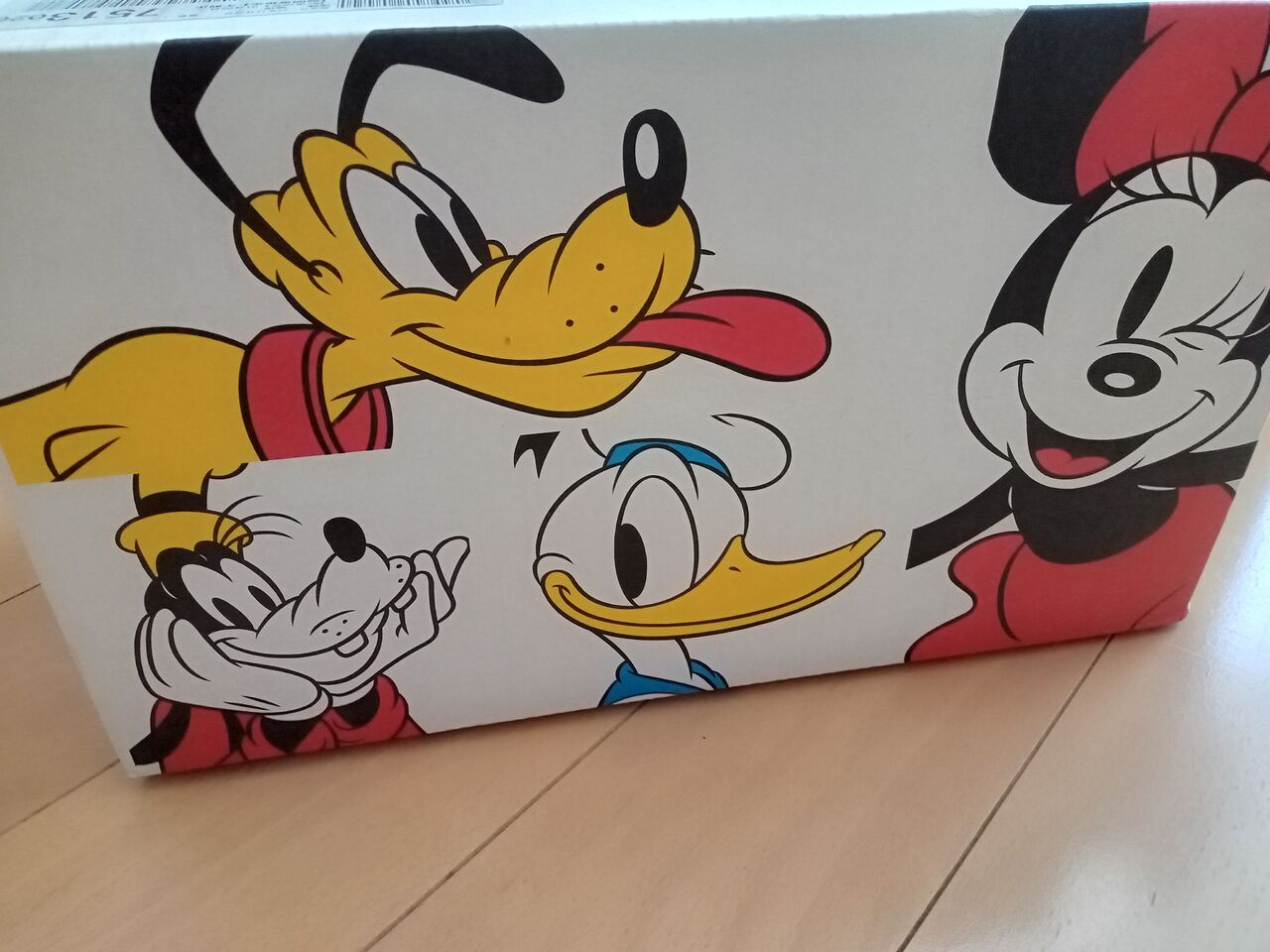 ディズニーストア 100 Years Of Dreams 33 Walt Disney S Wonderful World Color ミッキー ミニー ピンバッジ 01年 新品 Mickey 大人気新品