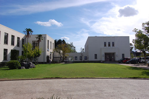 西ノ島町立浦郷小学校