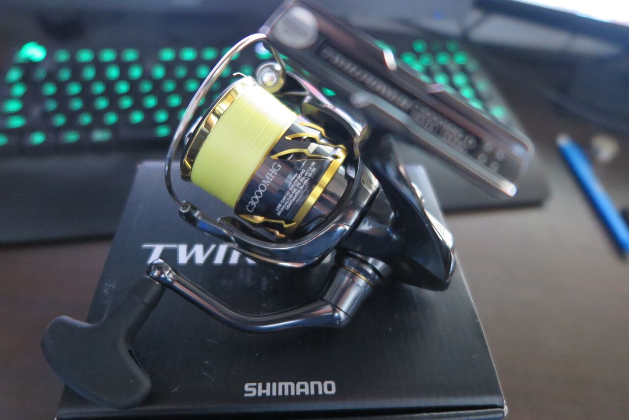 【美品！】SHIMANO 20 TWINPOWER C3000MHG