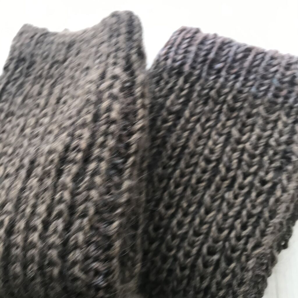 イギリスゴム編みのレッグウォーマー続き Everything Happens To Me フェルト作家 溝口恵子の制作ノート