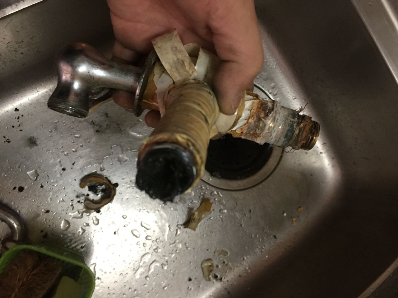 台所の蛇口 水が出ない 給湯器からお湯が出ない 京都市 水もれドルフィンの安心だいじょうブログ