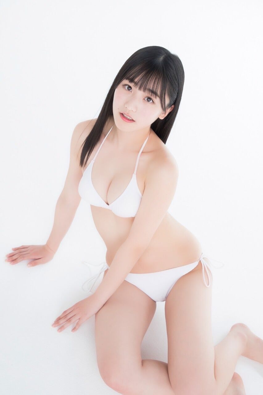 【極上ボディ】「制コレ’20」ファイナリスト蓼沼優衣、初水着を披露　正統派美少女と話題に