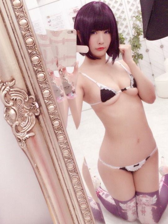 【S級美女】 夕莉つかさちゃんのエロコスとビキニの自撮りがおっぱい感↑↑wスリーサイズ