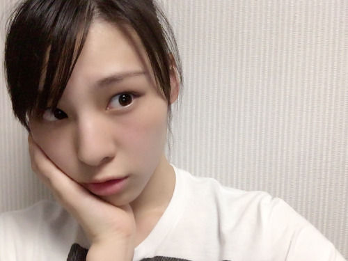 【S級美女】【S級美少女】クール系の顔立ち！相楽伊織ちゃんの自撮り画像！