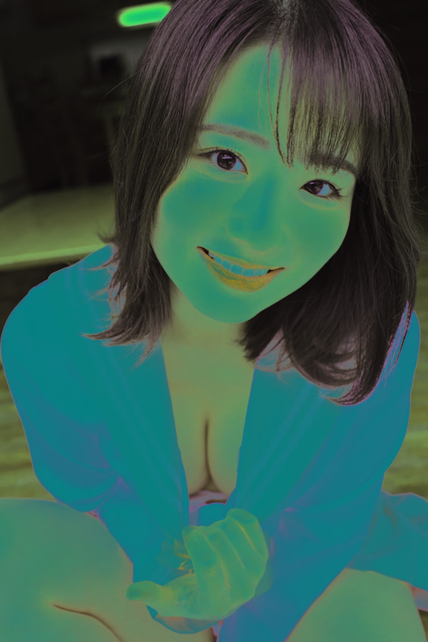 【美少女】【アイドル】元AKB48平嶋夏海（28）、セーラー服＆大胆セクシービキニでたわわボディ披露！