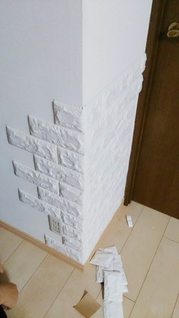 レンガ調クッション壁紙で壁を補修しました 無理しすぎない節約と掃除日和