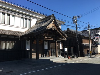 01BFCA0A-25AC-4BD9-99F7-2046388A1004