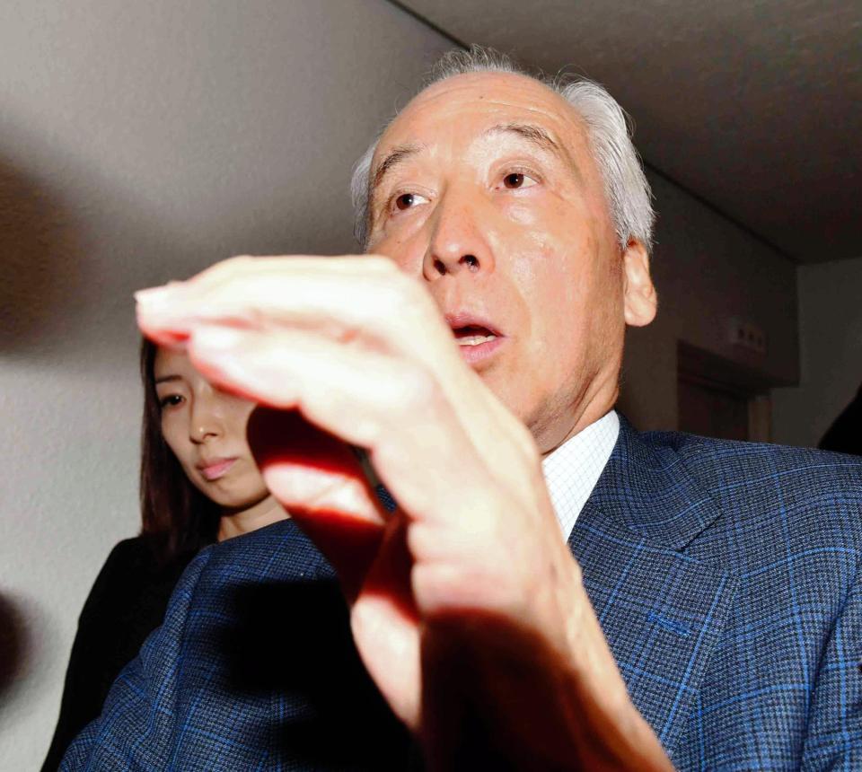 アメフト 日大 内田正人前監督と井上奨コーチが緊急会見 内田氏は大学の常務理事の職務を一時停止し謹慎 井上コーチは辞任 74 それな速報