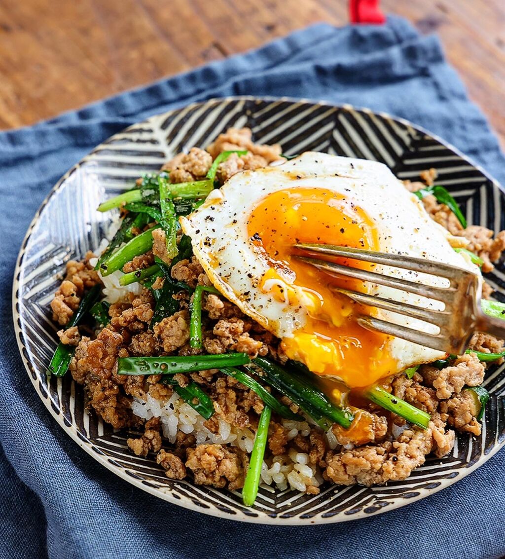 ♡すぐでき！ひき肉とニラのスタミナ丼♡【#簡単レシピ #時短 #節約