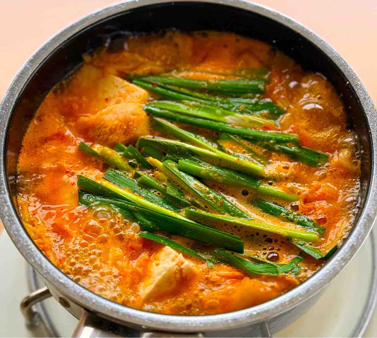 ♡あと引くおいしさ！豚ニラ豆腐のチゲスープ♡【#簡単レシピ #時短