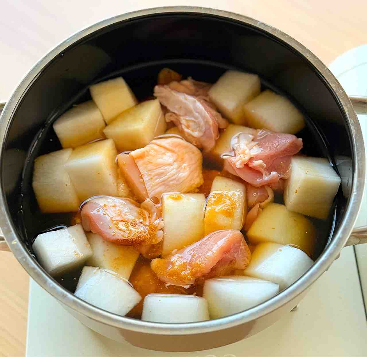 ♡煮るだけ！甘辛鶏大根♡【#簡単レシピ #時短 #節約 #ほったらかし