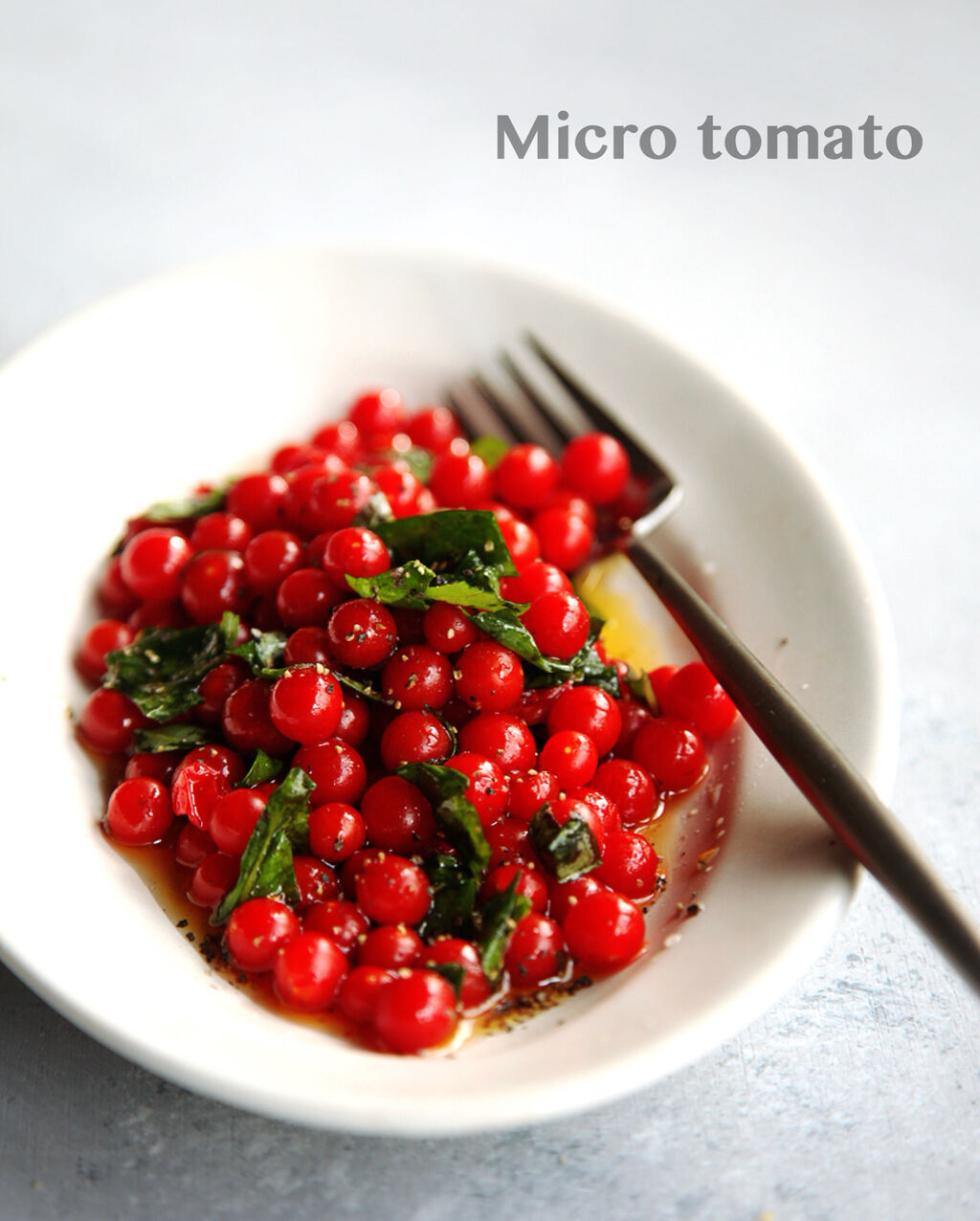 mikeko♪トマト リクエストページ 寒冷地用クール便】ロッソトマト 菊L～M(8～16玉): あいちゴコロ