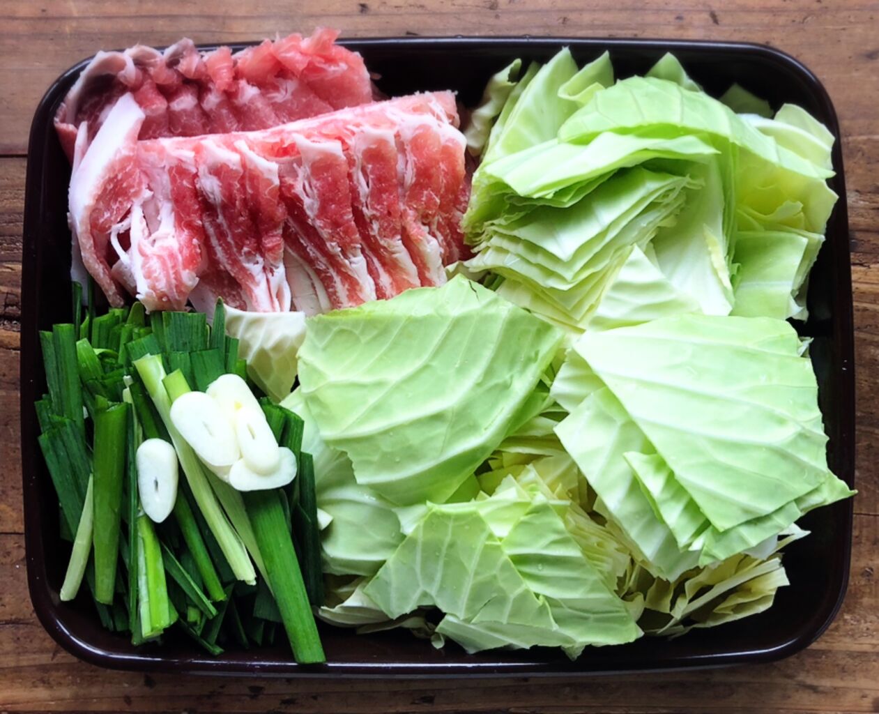 ♡あっさりコクうま♡豚肉とキャベツの塩バター鍋♡【#簡単