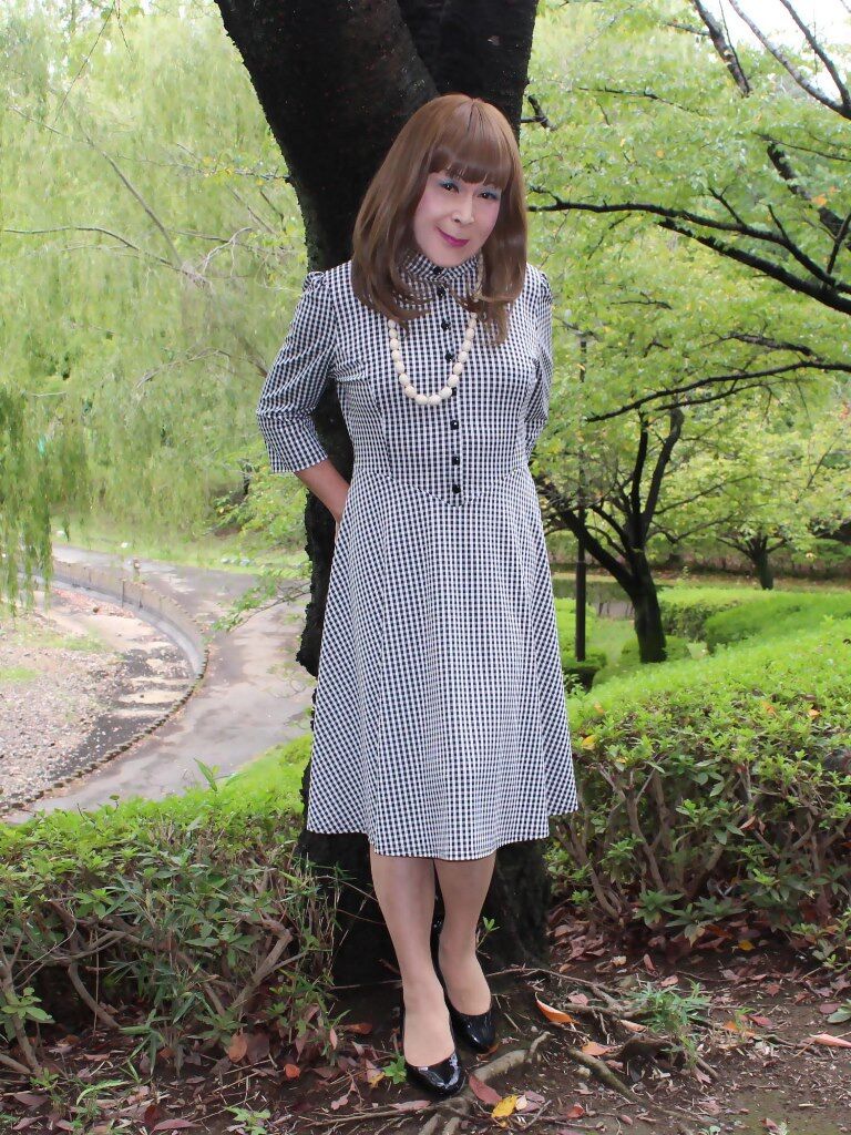 黒と白の小格子柄ワンピース 2 愛 アイ の女装日記