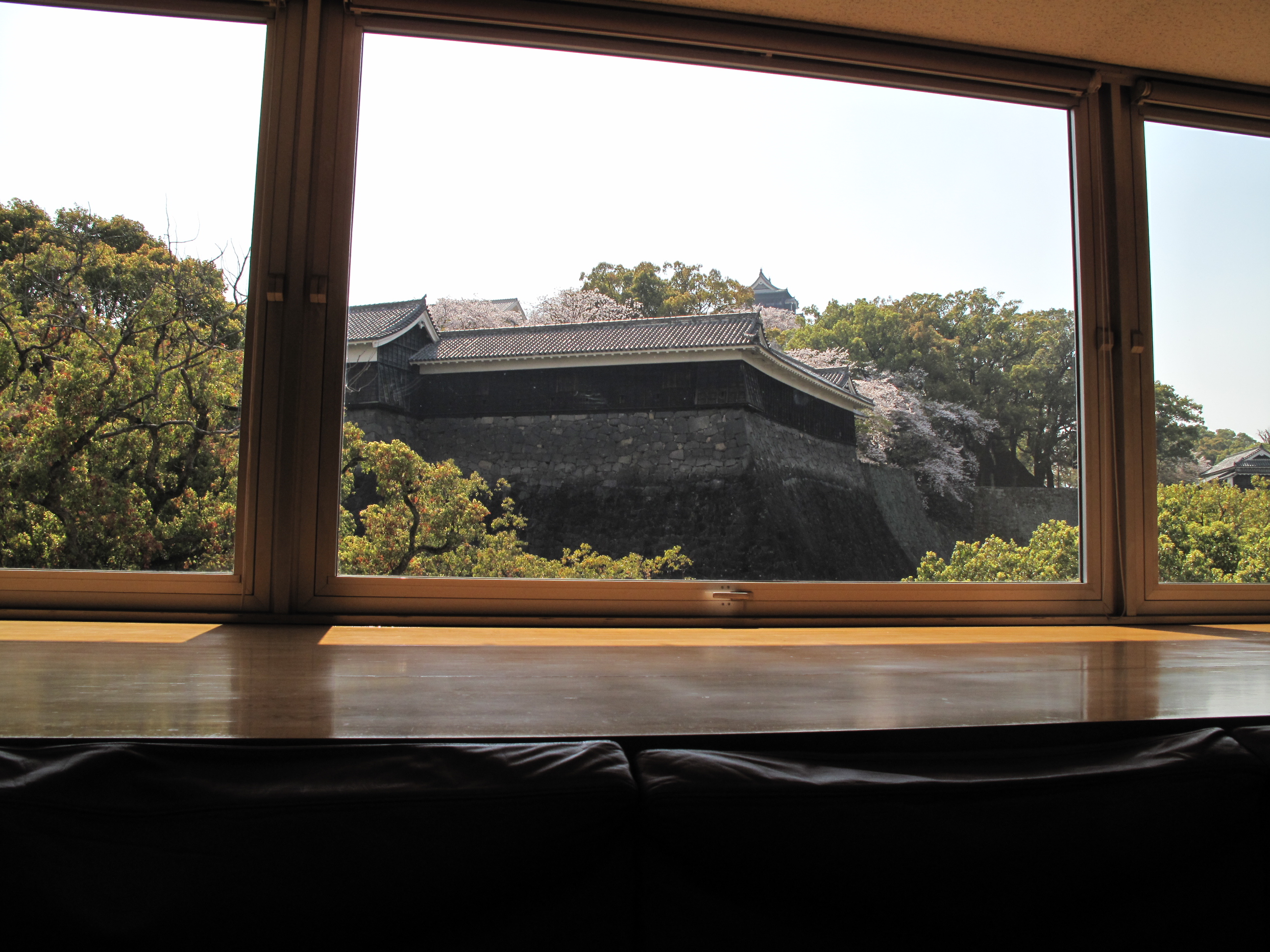 熊本県立美術館