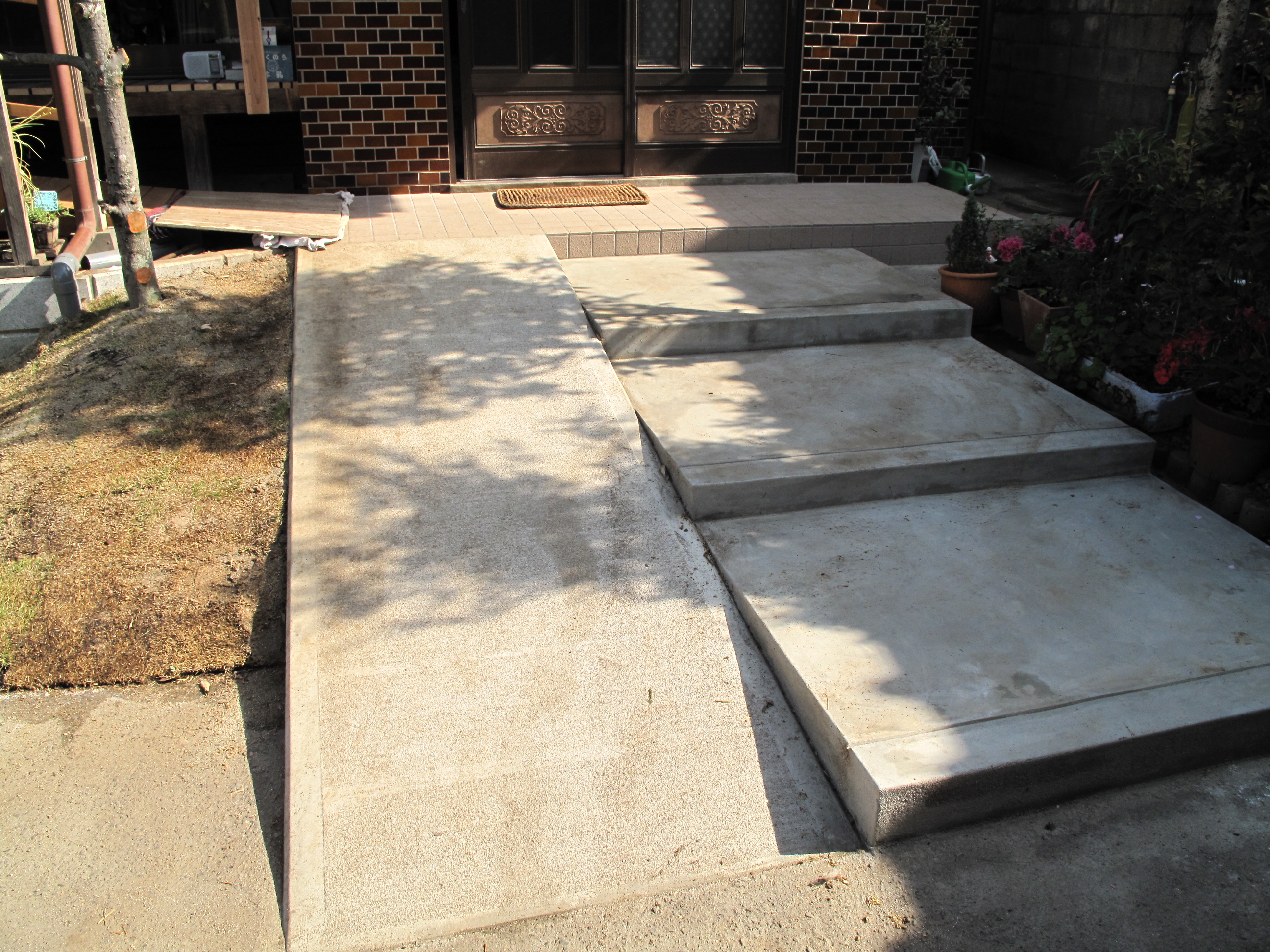 コンクリートスロープ 有限会社 水島工芸社の現場ブログ