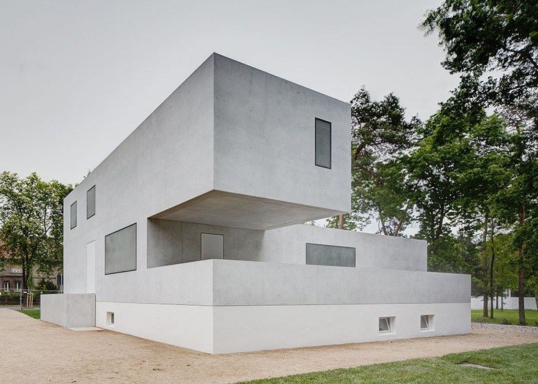Bauhaus-Masters-Houses-reinterpreted-by-Bruno-Fioretti-Marquez_dezeen_2ban