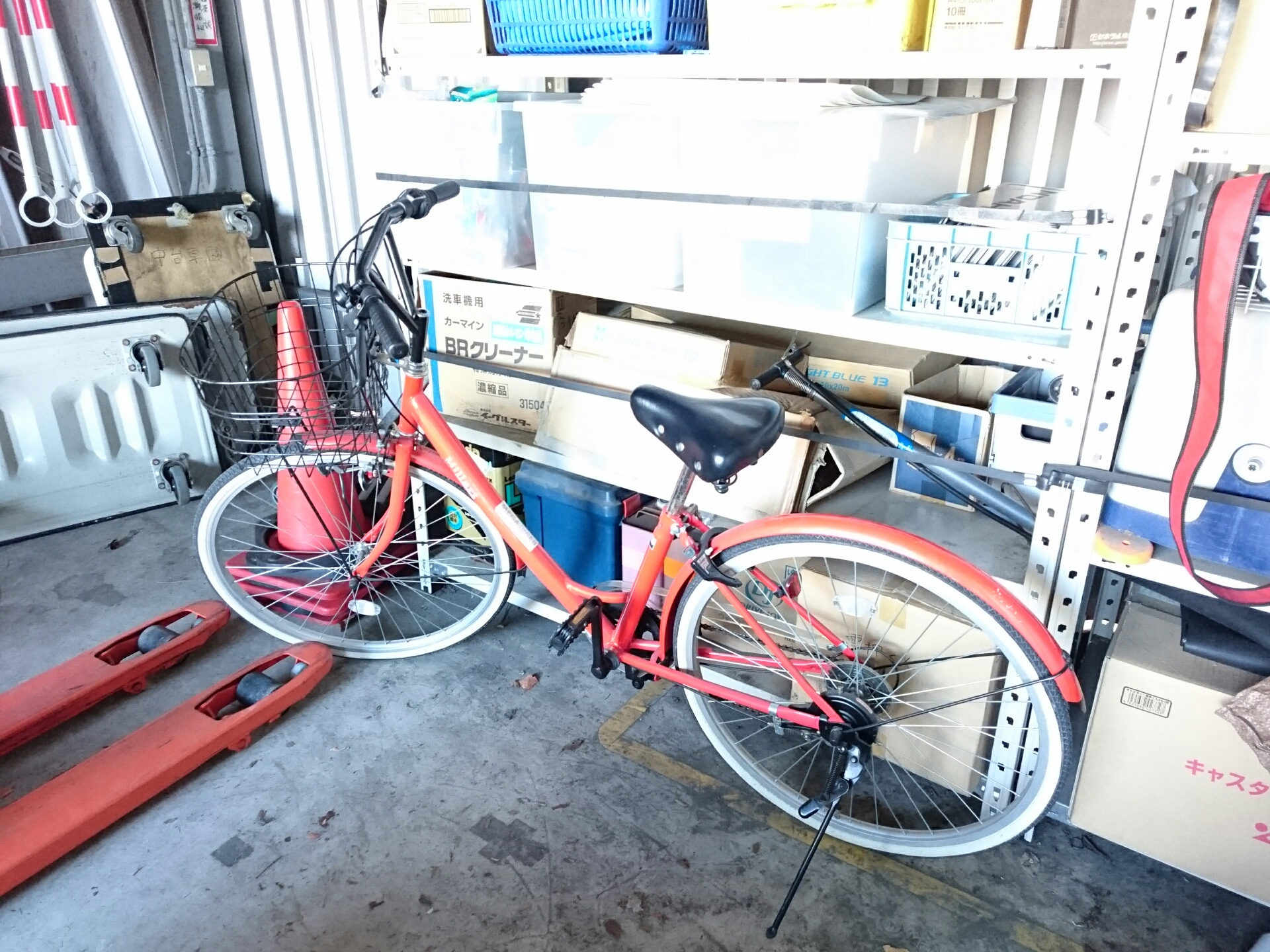 自転車が倒れる みずぶろ