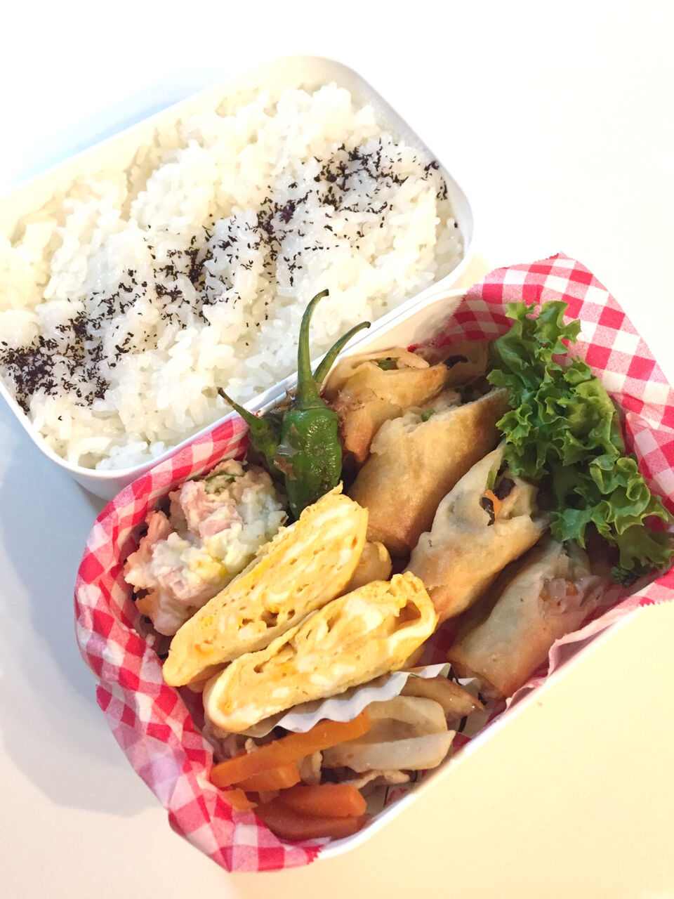 春巻きのお弁当とお気に入りのラーメン 永遠の反抗期dkのお弁当 春巻きのお弁当とお気に入りのラーメン 永遠の反抗期dkのお弁当