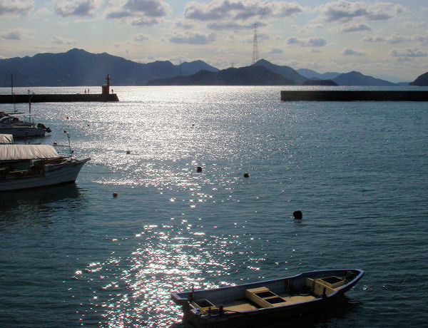 https://livedoor.blogimg.jp/mk2kpfb/imgs/1/5/15b549df.jpg