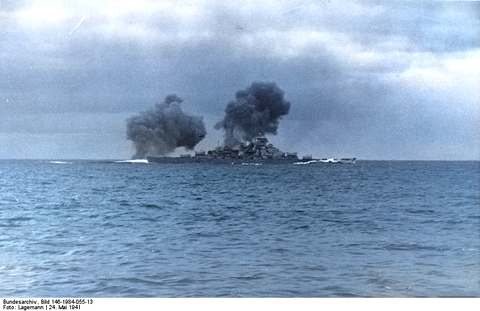 Bismarck_at_DemarkStrait