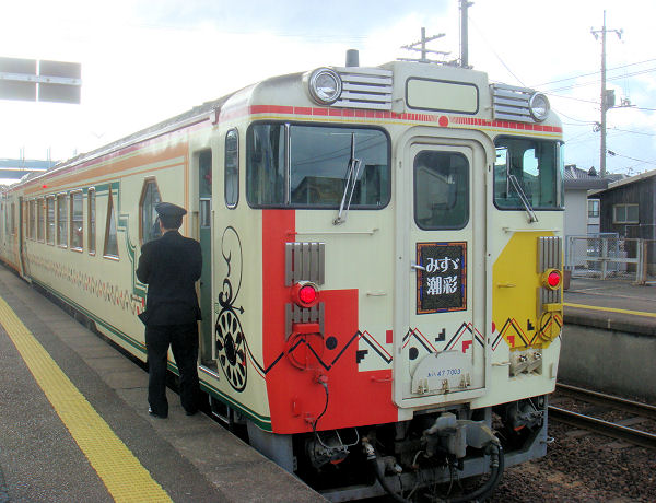 https://livedoor.blogimg.jp/mk2kpfb/imgs/8/a/8a4d9833.jpg