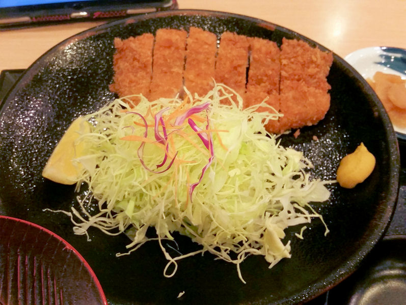 鹿児島空港 米米麦麦 で黒豚トンカツ もりつちの徒然なるままに