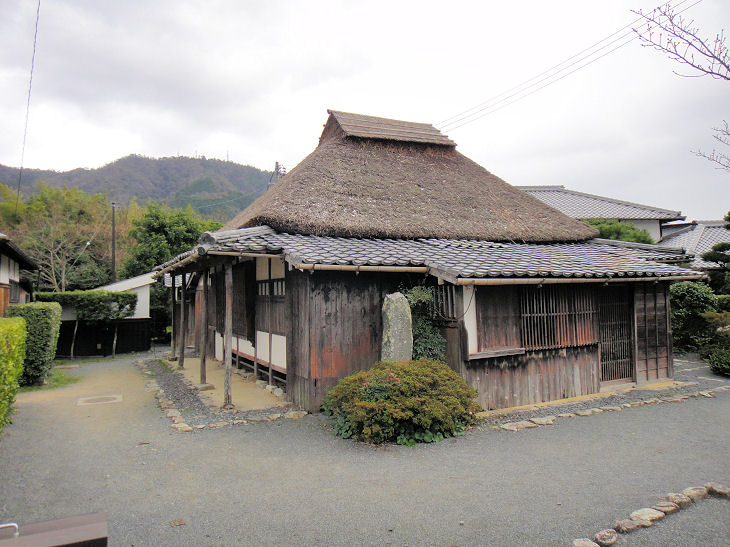https://livedoor.blogimg.jp/mk2kpfb/imgs/e/2/e211f067.jpg