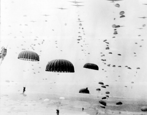 UK_Paratroops_land_in_Holland