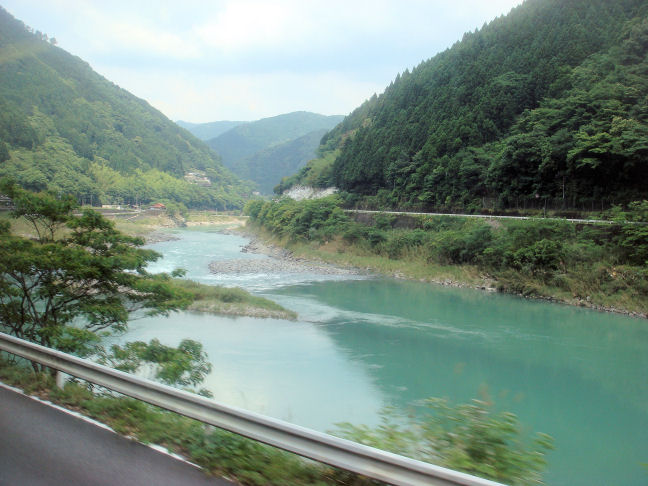 https://livedoor.blogimg.jp/mk2kpfb/imgs/f/d/fd2af0f4.jpg