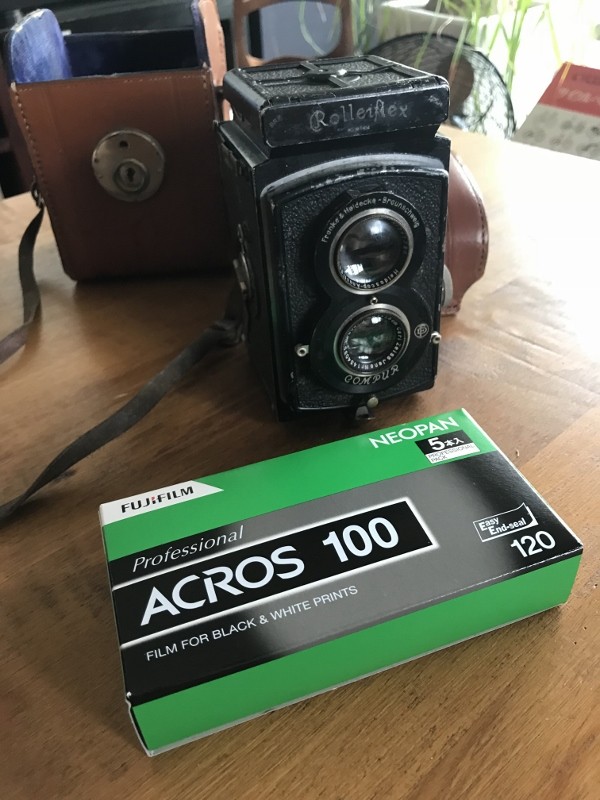 ローライフレックス・スタンダード : 燃えるゴミは明日