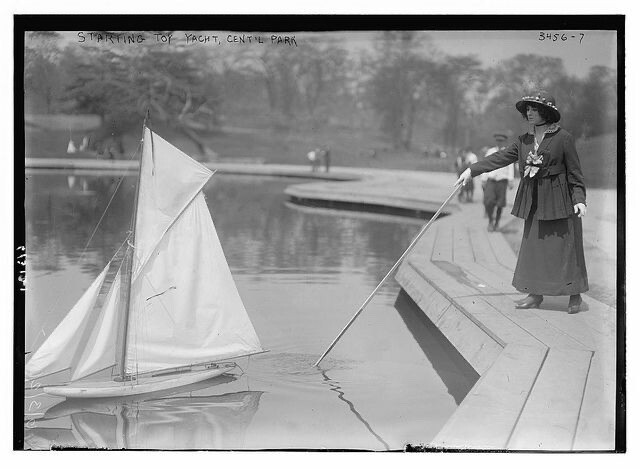 アンティーク　ヨット　イギリス製です 風を受けポンドヨット-antique pound yacht | アンティーク