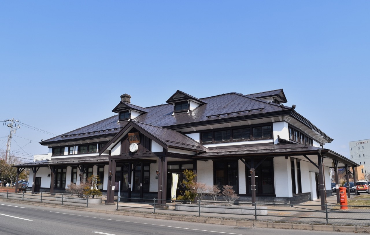 旧室蘭駅 燃えるゴミは明日 旧室蘭駅 燃えるゴミは明日