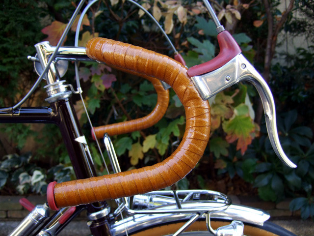 ビンテージロードバイク Wレバー保存ブラケット アルプスおしゃれ化プロジェクトVol.3（ブラケットカバー） : 燃える