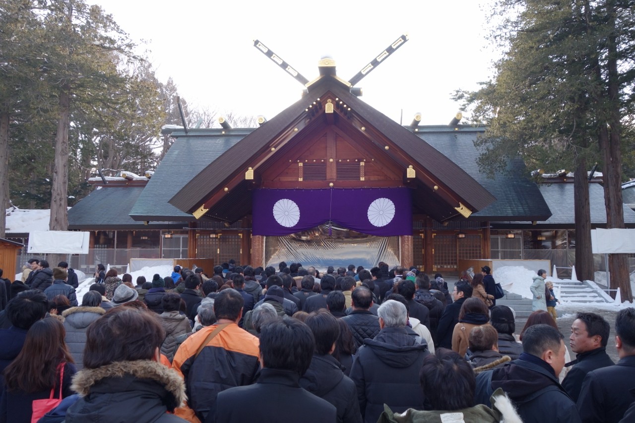 北海道神宮で初詣 燃えるゴミは明日 北海道神宮で初詣 燃えるゴミは明日